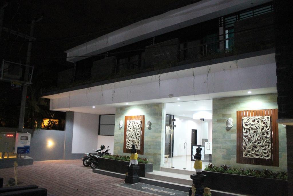 Rabasta Mahayana Kuta Hotel Bali ภายนอก รูปภาพ